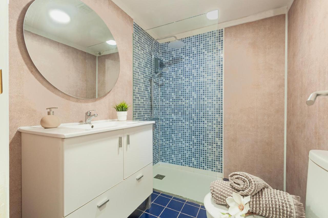 אמפוריבראבה Apartamento Con Terraza Y Vistas Al Canal By Insidehome מראה חיצוני תמונה