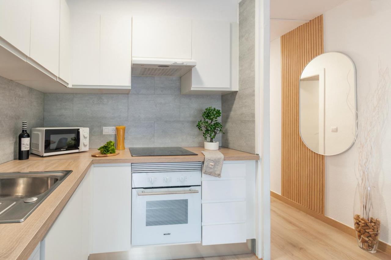 אמפוריבראבה Apartamento Con Terraza Y Vistas Al Canal By Insidehome מראה חיצוני תמונה