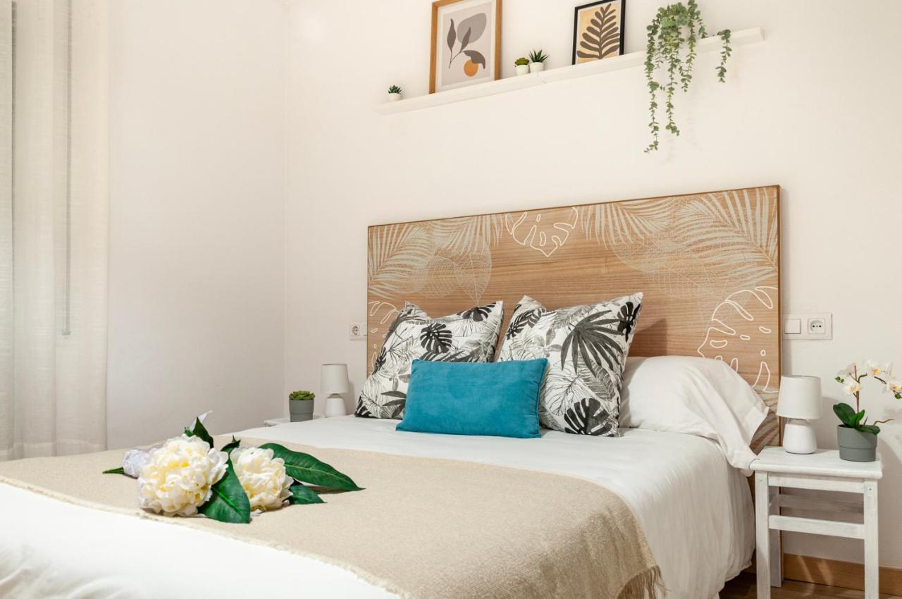 אמפוריבראבה Apartamento Con Terraza Y Vistas Al Canal By Insidehome מראה חיצוני תמונה